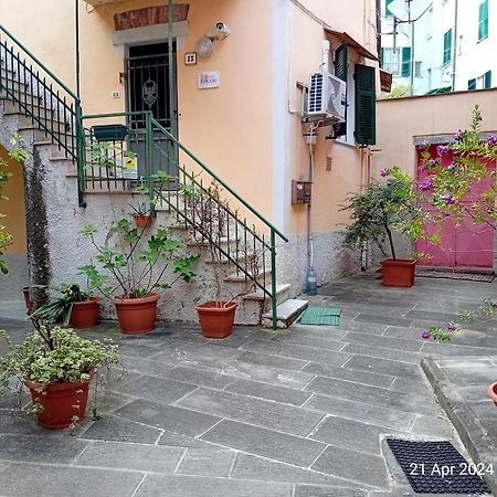 Appartamento Il Vicolo La Spezia Cinque Terre Luaran gambar